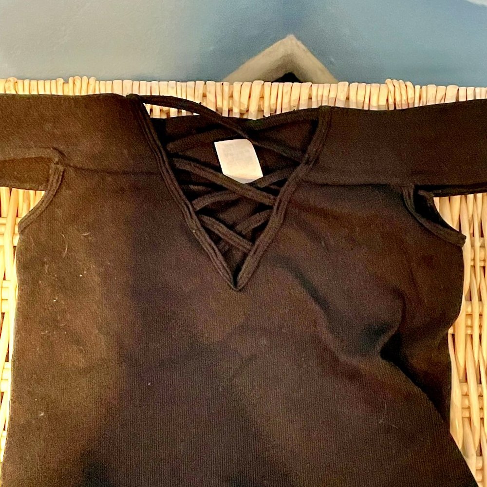 Tween Girls Black x Off The Shoulder Crop Top